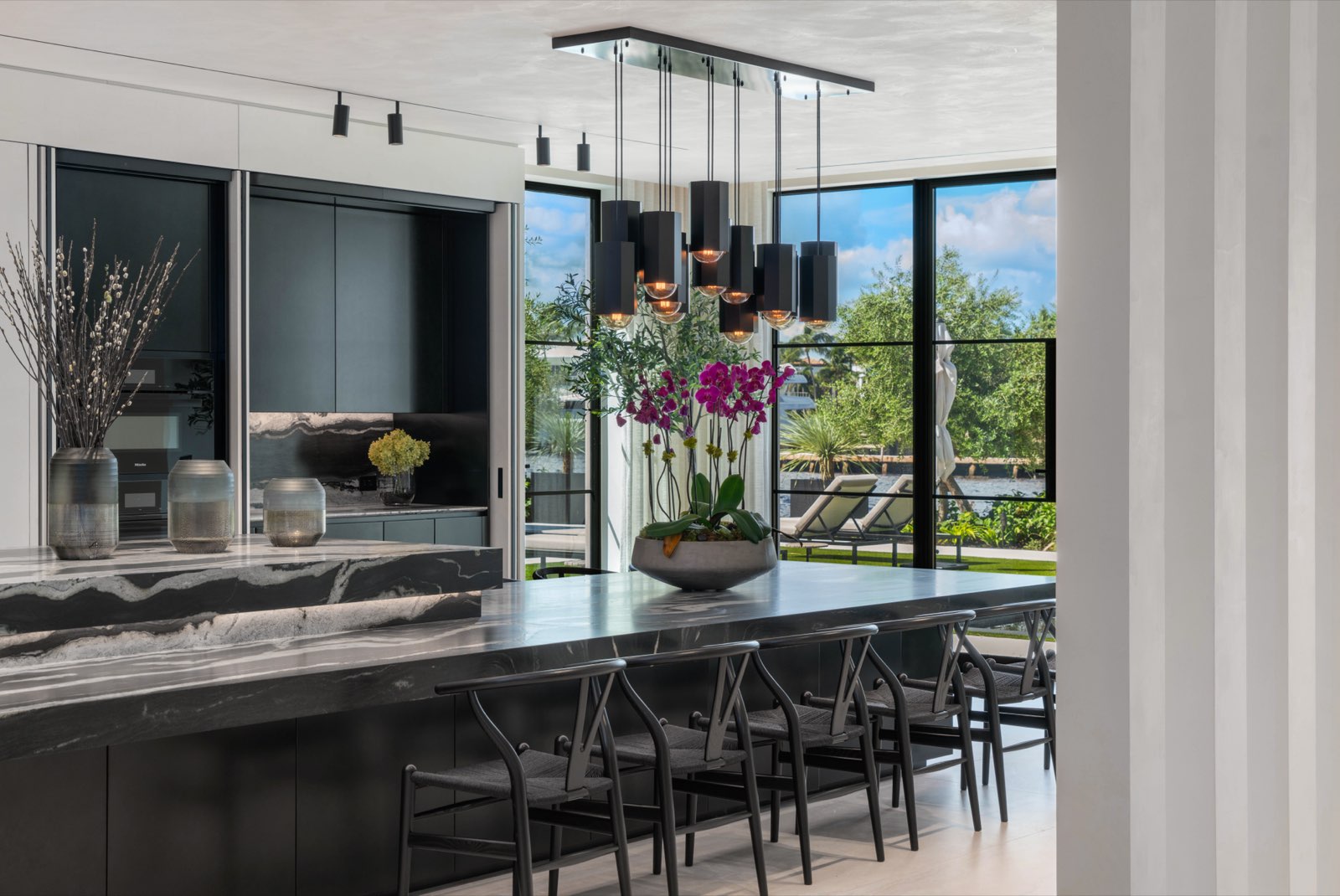 Boca Raton Spanish River — Kitchen island