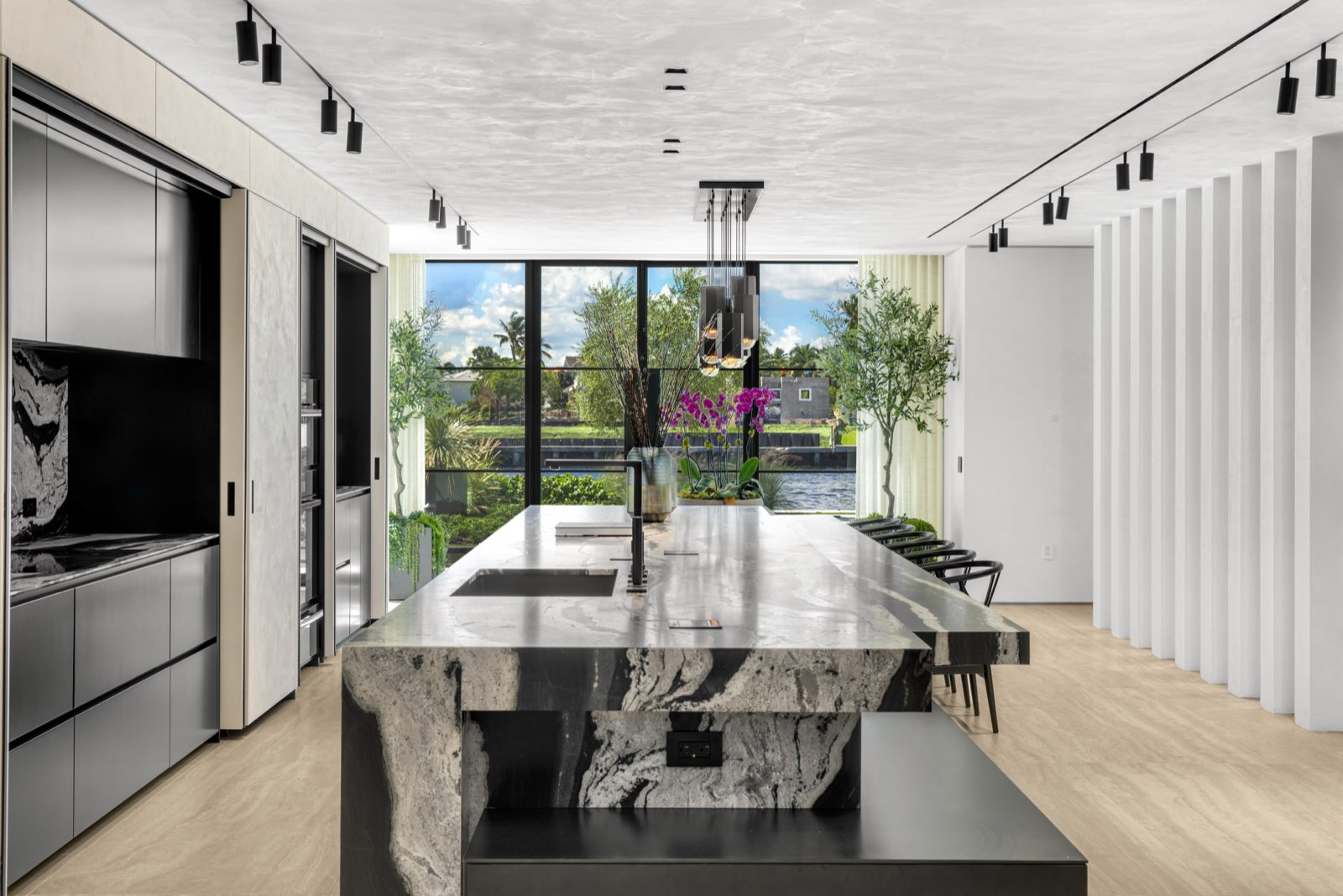 Boca Raton Spanish River — Kitchen island, long view
